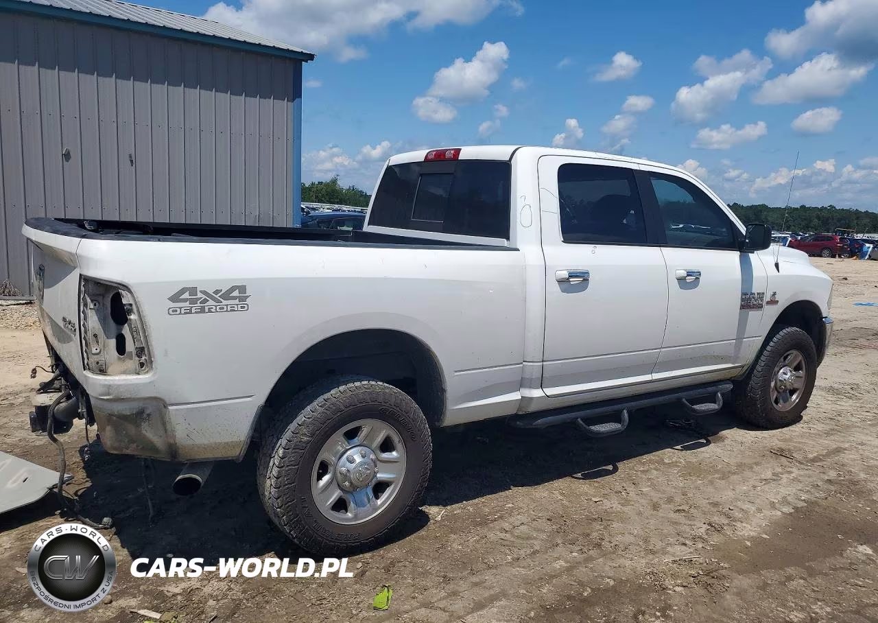2017 Ram 2500 Slt VIN:3C6UR5DL8HG700002 - 3