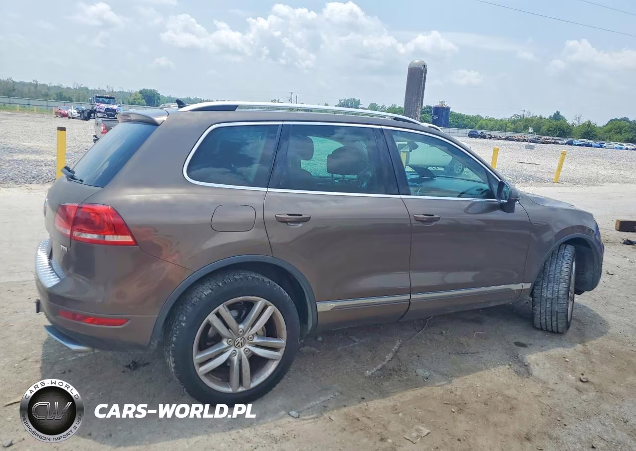 2011 Volkswagen Touareg V6 Tdi VIN:WVGFK9BP8BD004775 - 3