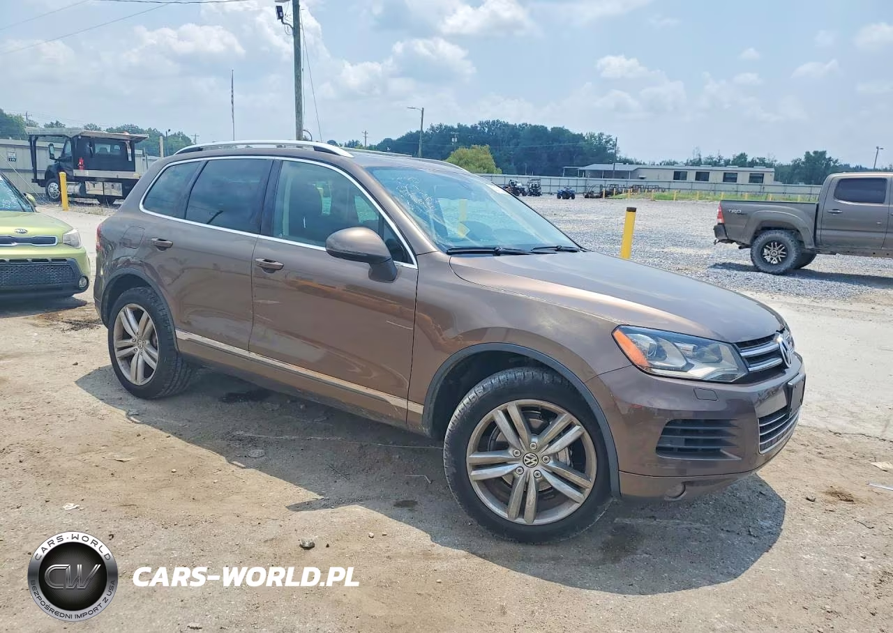 2011 Volkswagen Touareg V6 Tdi VIN:WVGFK9BP8BD004775 - 4