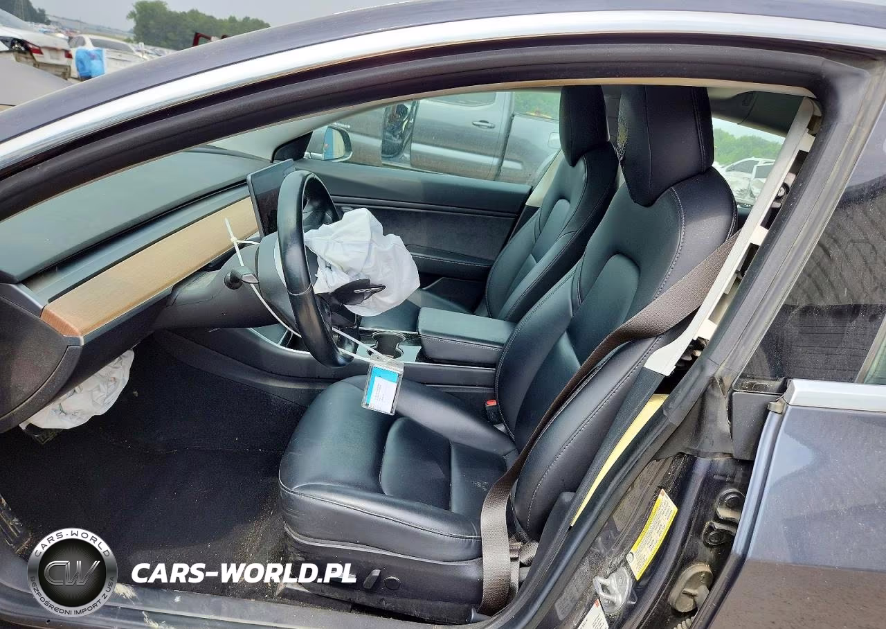 2018 Tesla Model 3 VIN:5YJ3E1EB4JF113967 - 7