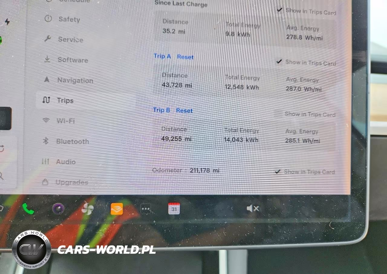 2018 Tesla Model 3 VIN:5YJ3E1EB4JF113967 - 9
