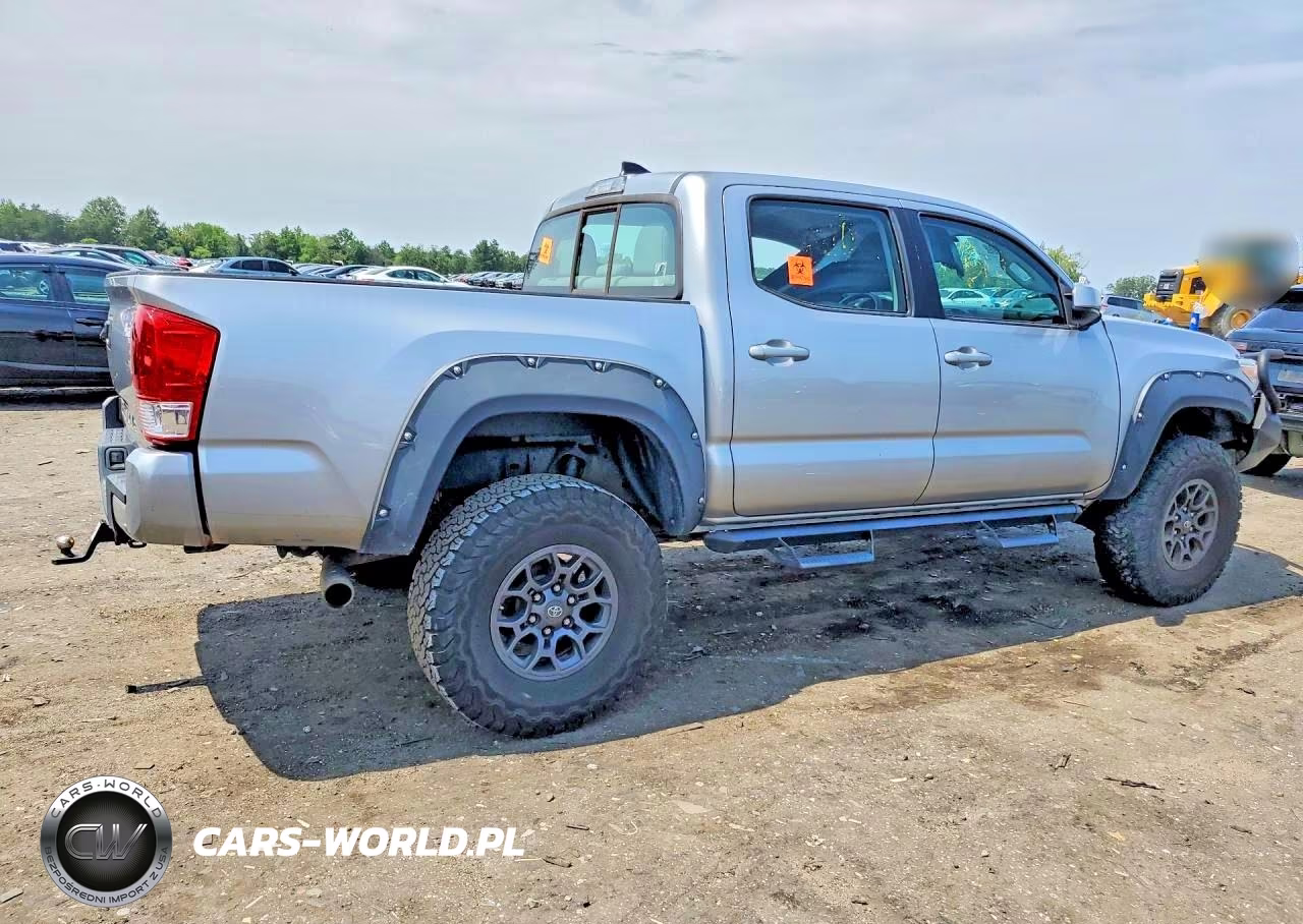 2016 Toyota Tacoma Sr VIN:5TFAX5GN4GX061786 - 3