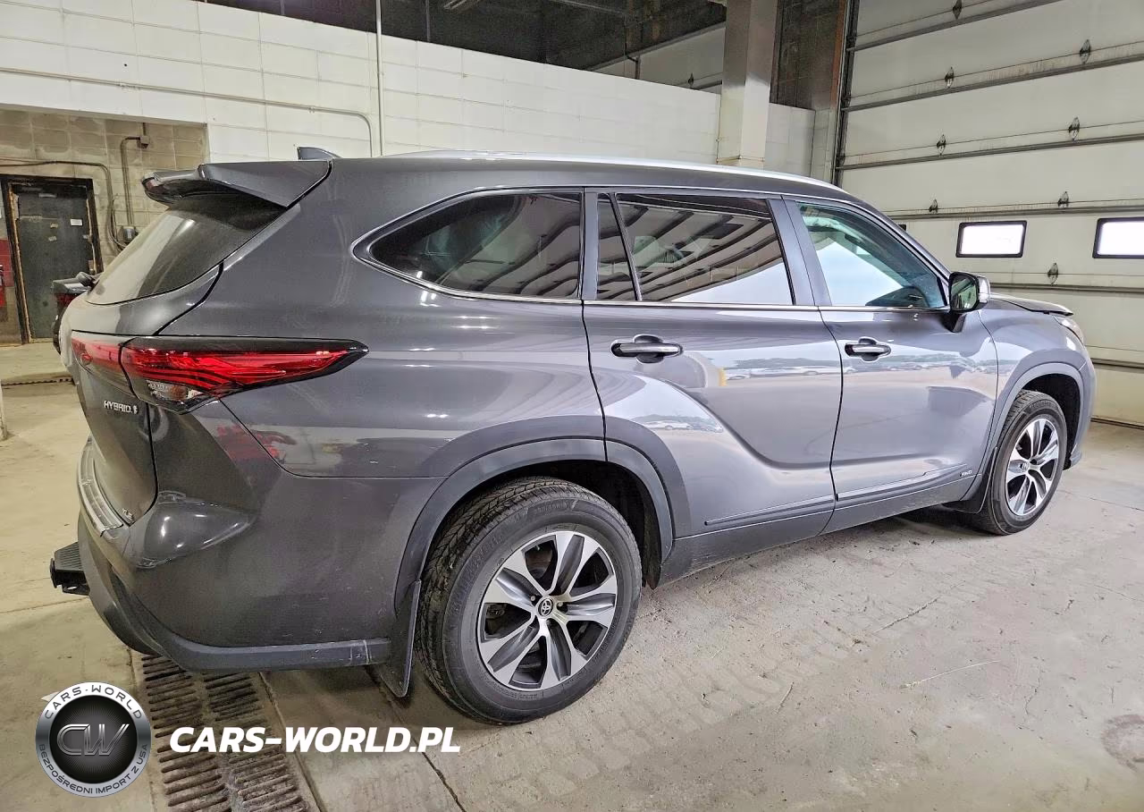 2023 Toyota Highlander Hybrid Xle VIN:5TDKBRCH8PS583708 - 3