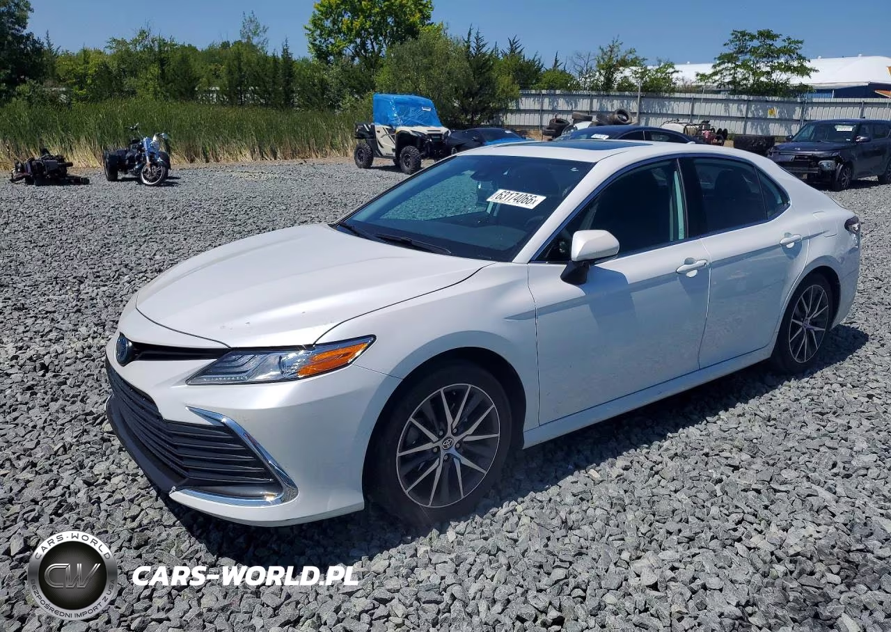 2024 Toyota Camry Xle – zdjęcie 1 z 12