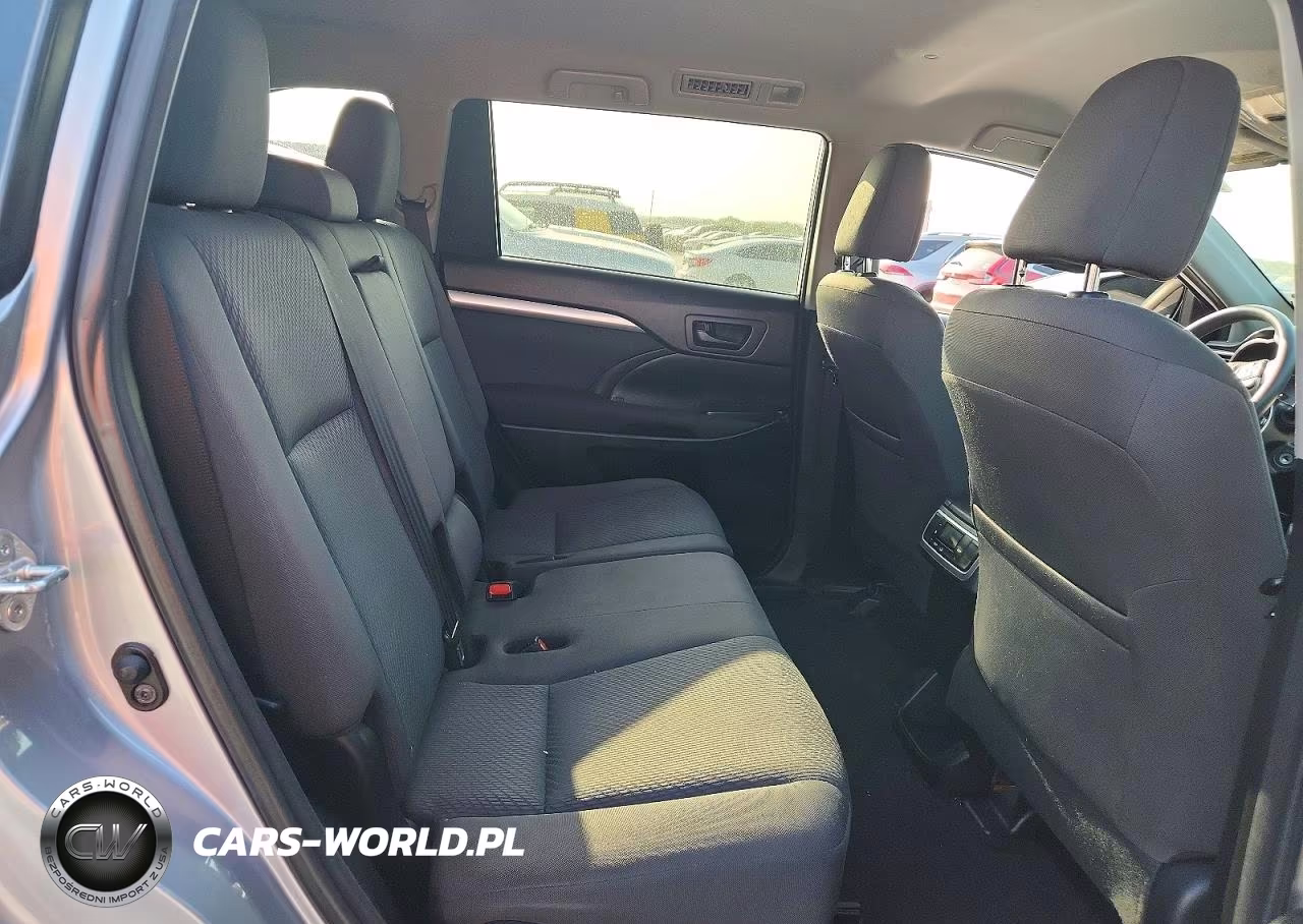 2016 Toyota Highlander Le VIN:5TDZARFH9GS023158 - 10