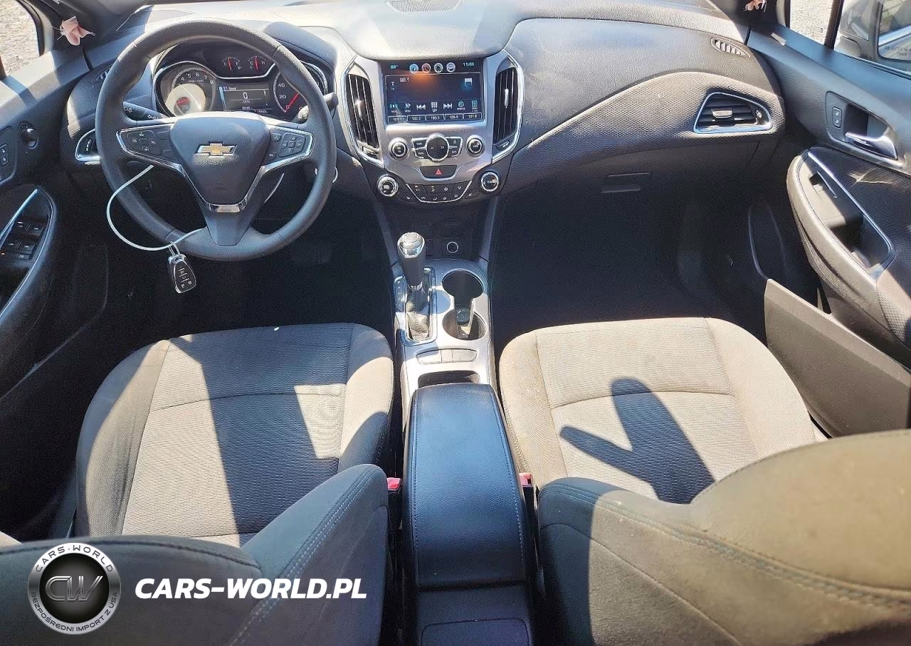 2018 Chevrolet Cruze Lt VIN:1G1BE5SM9J7236039 - 8