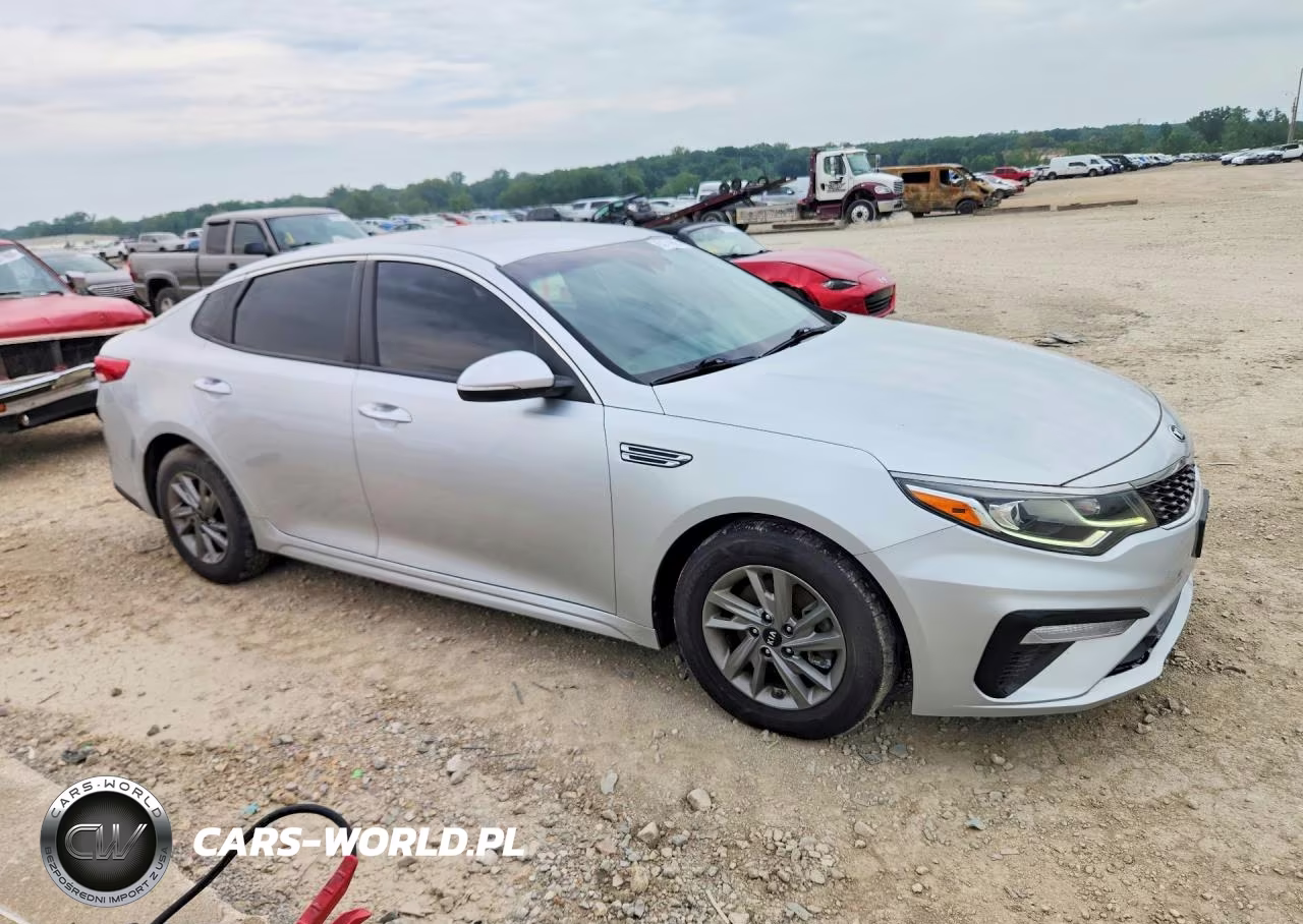 2019 Kia Optima Lx VIN:5XXGT4L33KG346855 - 4