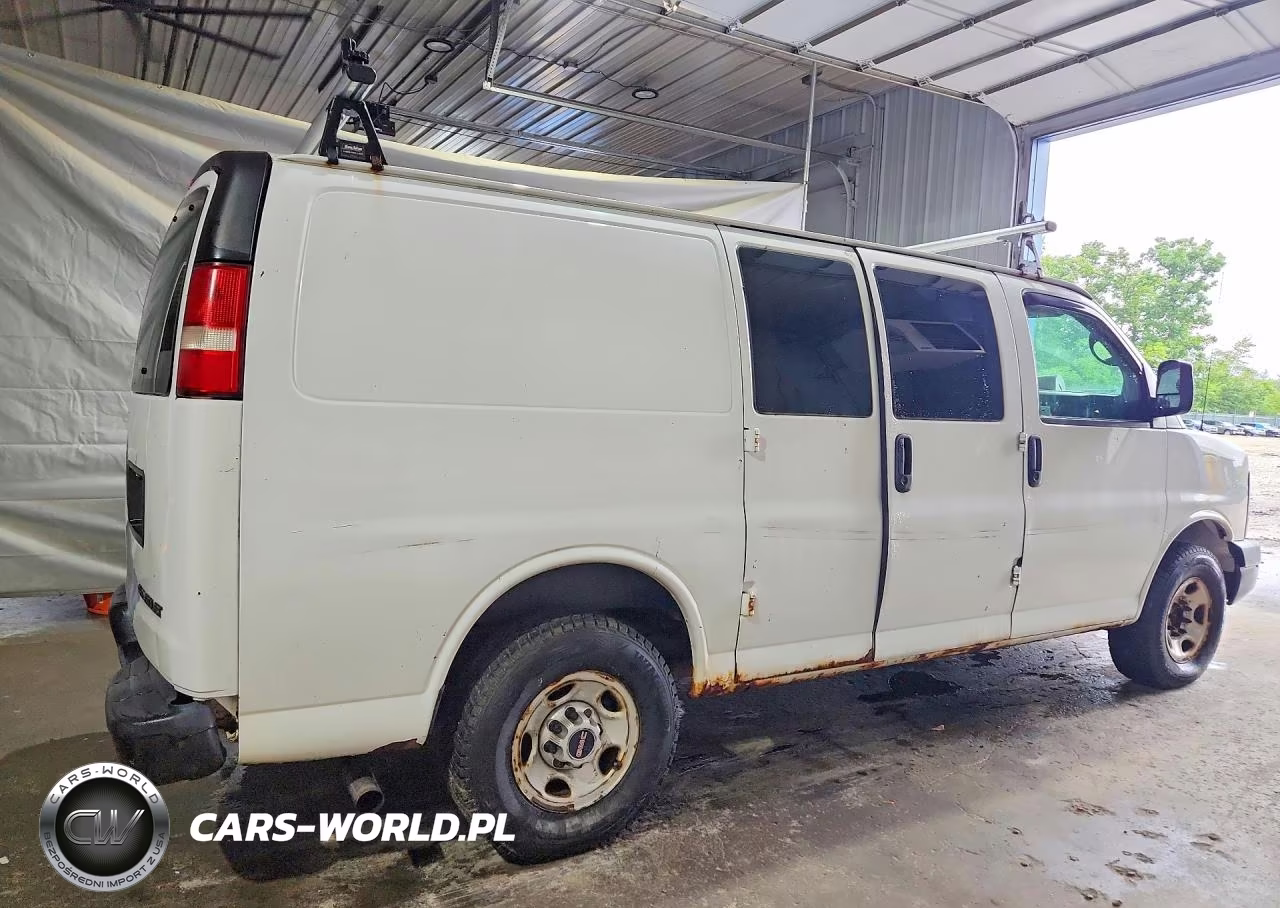 2011 GMC Savana G2500 VIN:1GTW7FBA2B1114965 - 3