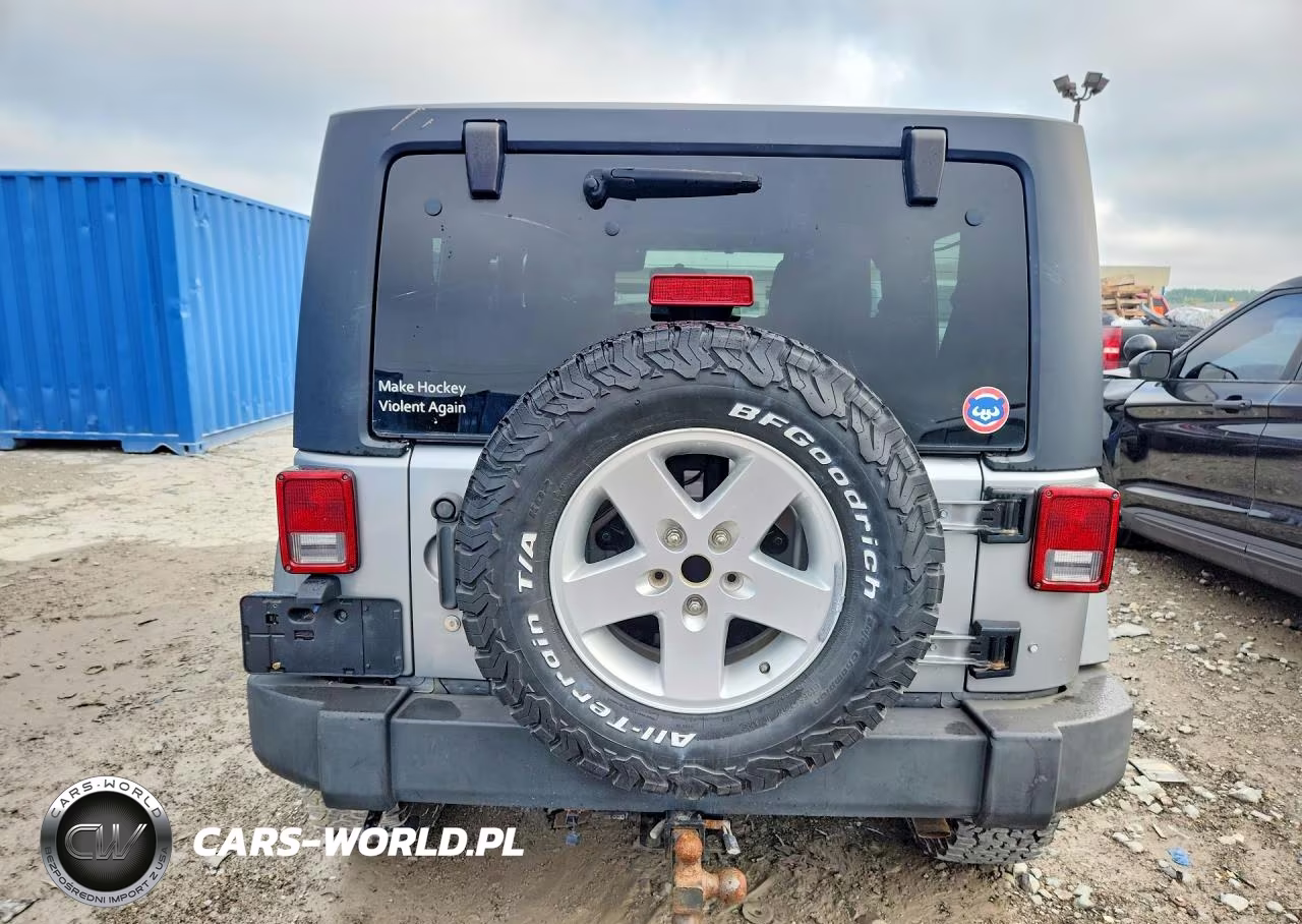2013 Jeep Wrangler Sport VIN:1C4AJWAG2DL647925 - 6