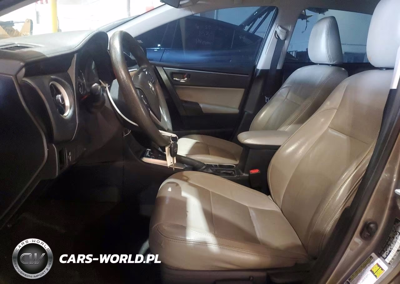 2018 Toyota Corolla Le VIN:2T1BURHE5JC033892 - 7
