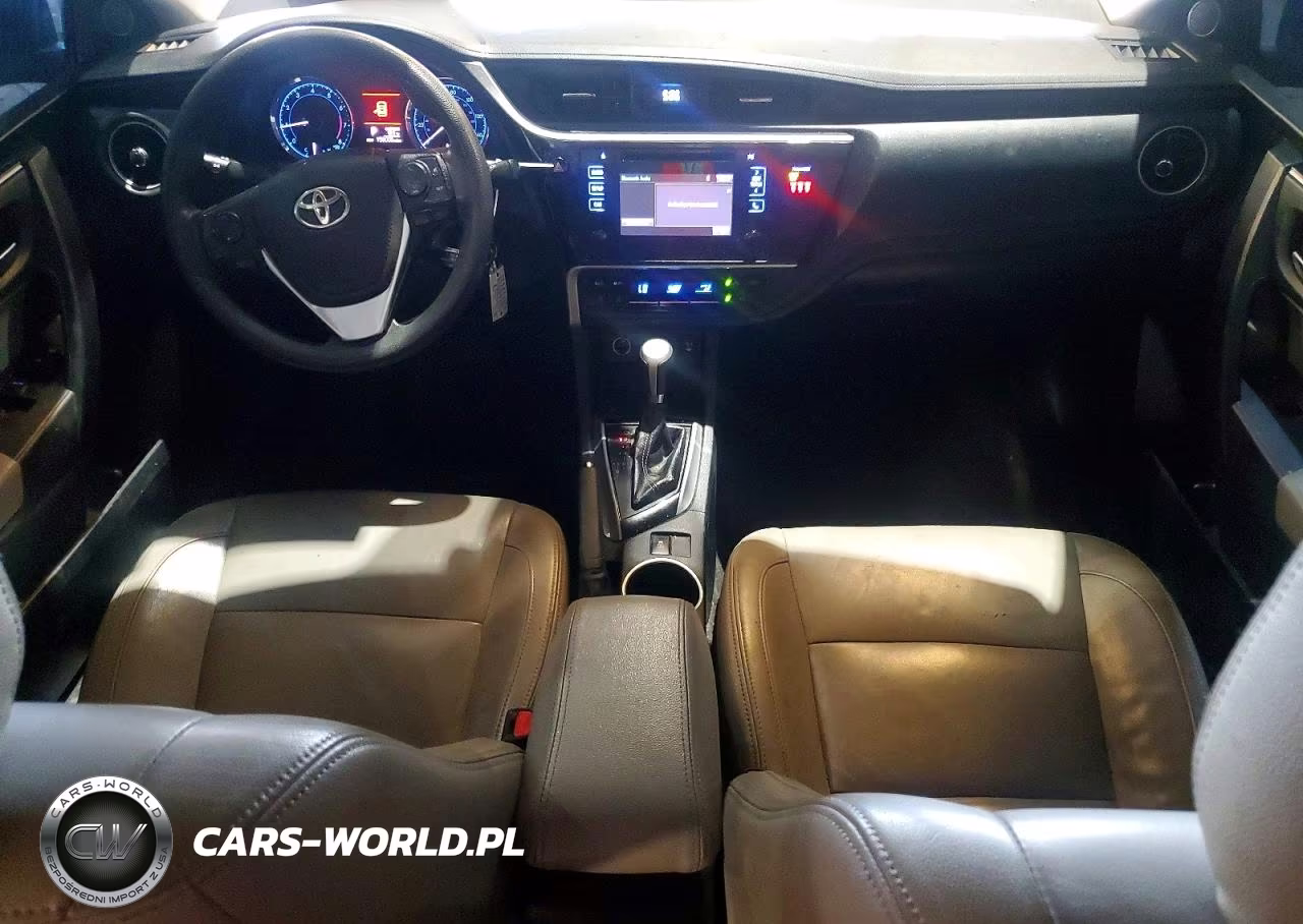 2018 Toyota Corolla Le VIN:2T1BURHE5JC033892 - 8
