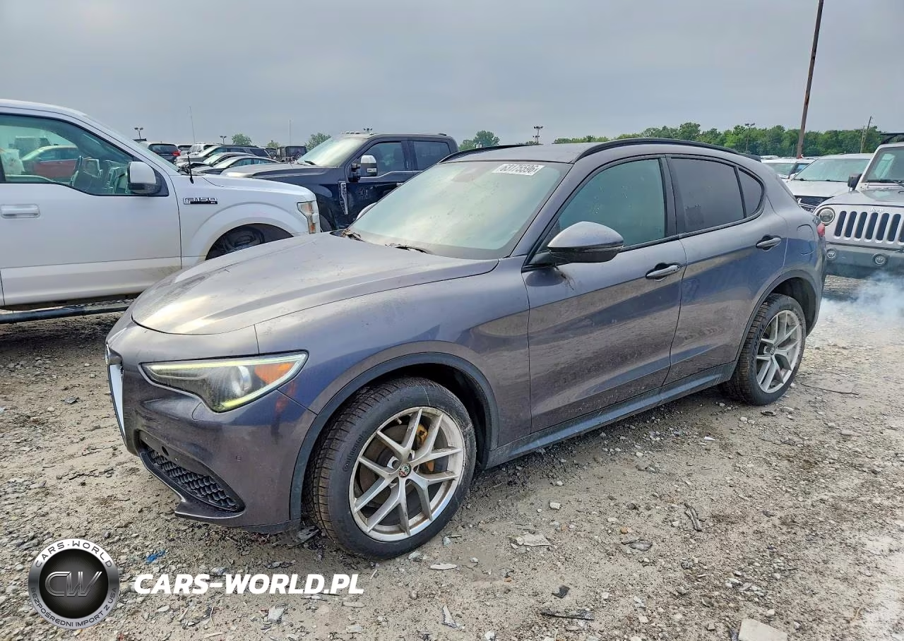 2018 Alfa Romeo Stelvio Ti Sport