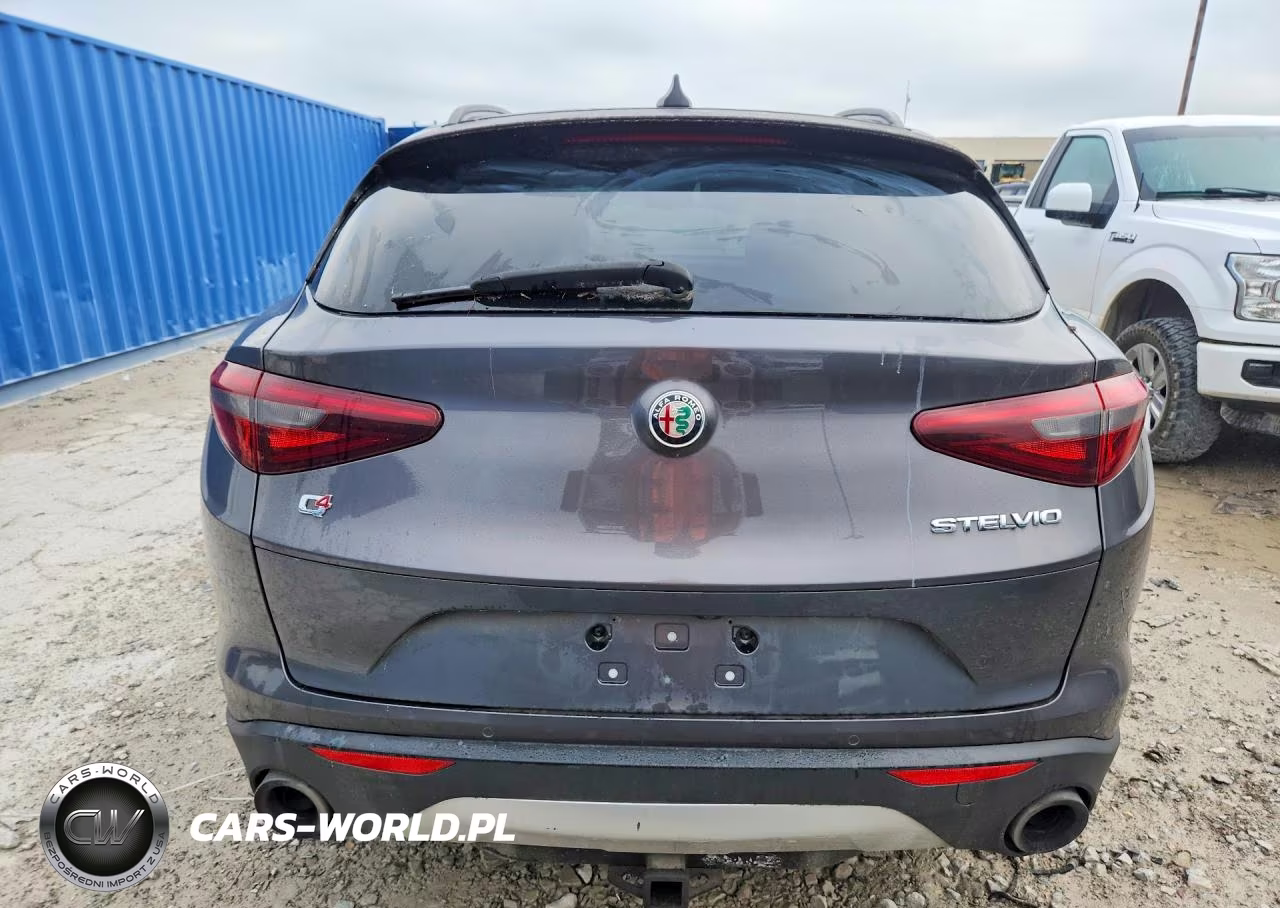 2018 Alfa Romeo Stelvio Ti Sport VIN:ZASFAKNN3J7B91646 - 6