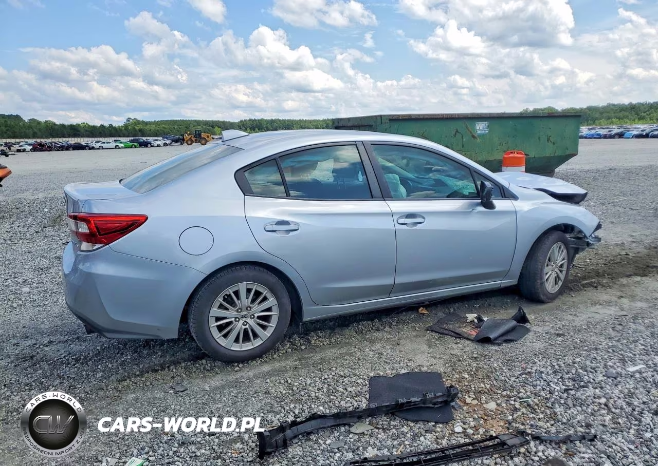 2018 Subaru Impreza Premium Plus VIN:4S3GKAD6XJ3618682 - 3