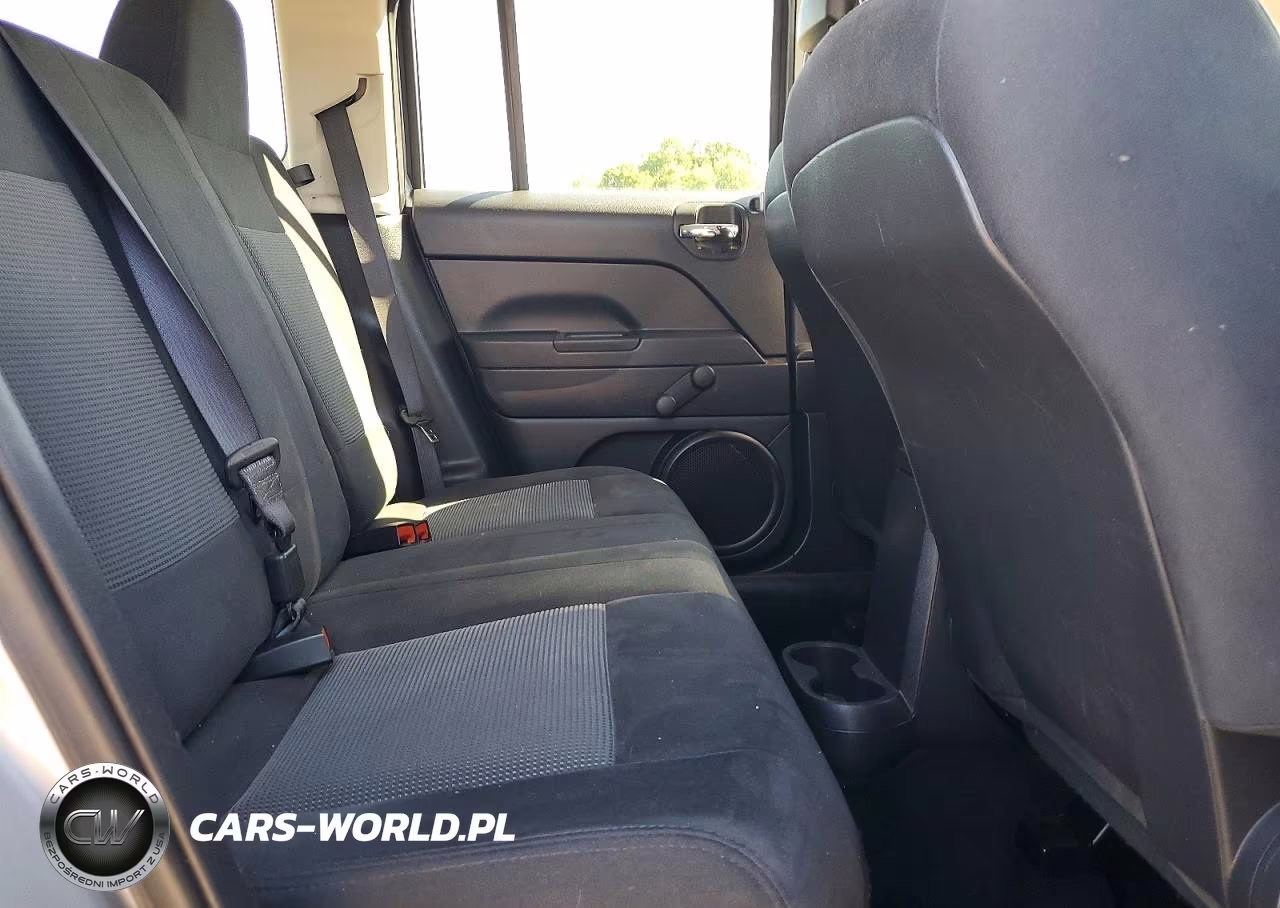 2015 Jeep Patriot Sport VIN:1C4NJPBA6FD274421 - 10