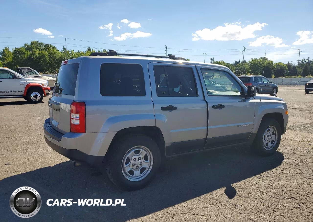 2015 Jeep Patriot Sport VIN:1C4NJPBA6FD274421 - 3