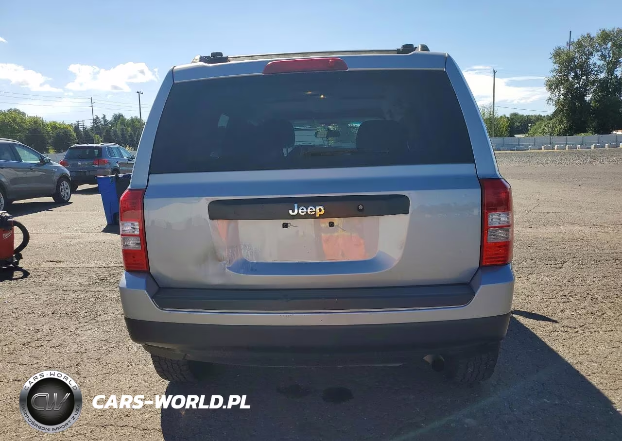 2015 Jeep Patriot Sport VIN:1C4NJPBA6FD274421 - 6