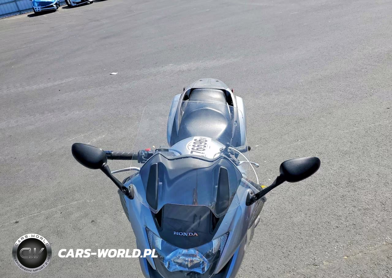 2010 Honda Nt700 Va VIN:VTMRC5256AE000182 - 5
