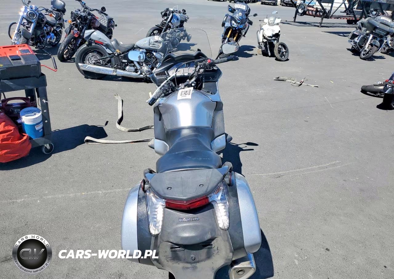 2010 Honda Nt700 Va VIN:VTMRC5256AE000182 - 6