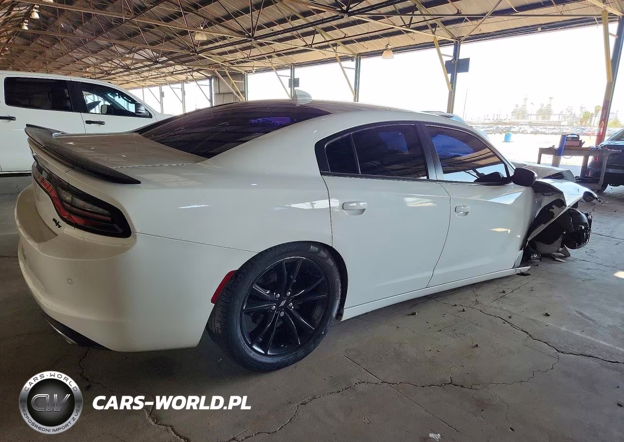 2018 Dodge Charger R-T VIN:2C3CDXCT0JH337737 - 3