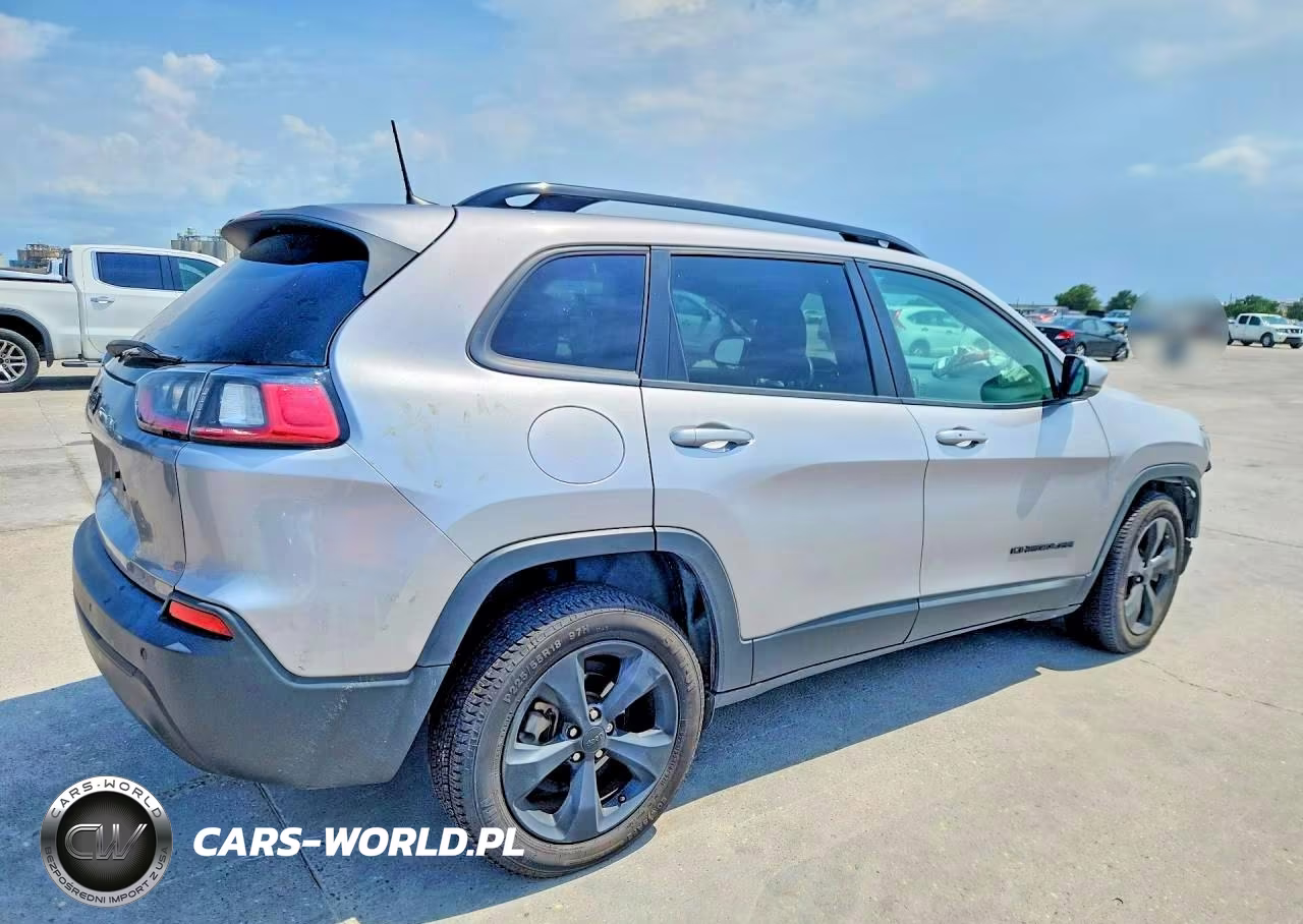 2019 Jeep Cherokee Latitude Plus VIN:1C4PJLLB0KD479090 - 3