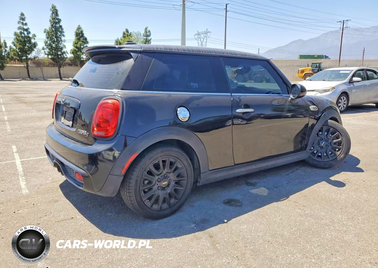 2015 Mini Cooper S VIN:WMWXP7C57FT740367 - 3