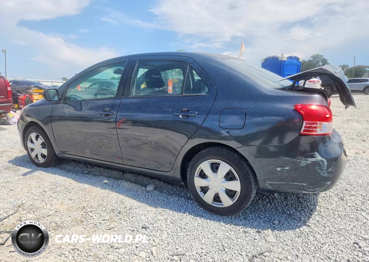 2010 Toyota Yaris Base VIN:JTDBT4K33A1352368 - 2