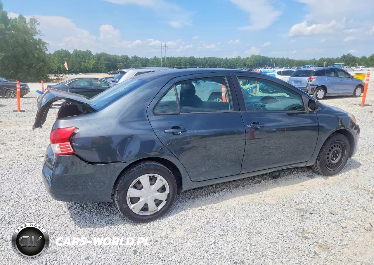 2010 Toyota Yaris Base VIN:JTDBT4K33A1352368 - 3