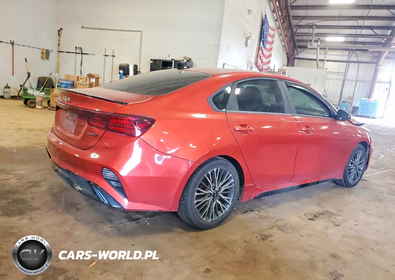 2022 Kia Forte Gt Line VIN:3KPF54AD1NE453515 - 3