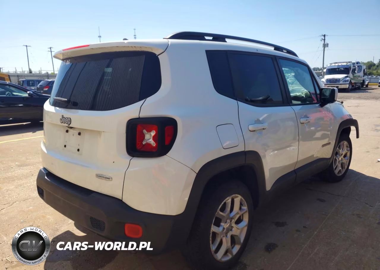 2017 Jeep Renegade Latitude VIN:ZACCJABB4HPE88826 - 3