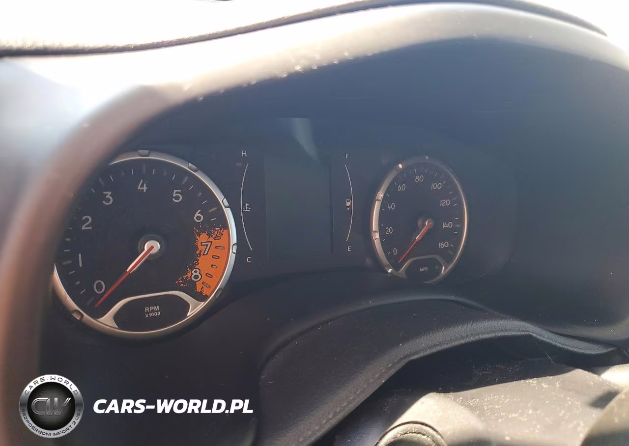 2017 Jeep Renegade Latitude VIN:ZACCJABB4HPE88826 - 9