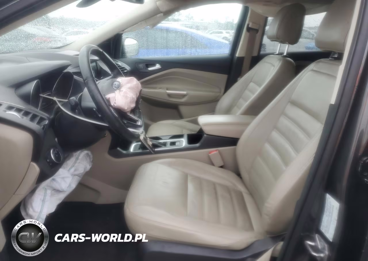 2017 Ford Escape Titanium VIN:1FMCU9J93HUA64729 - 7