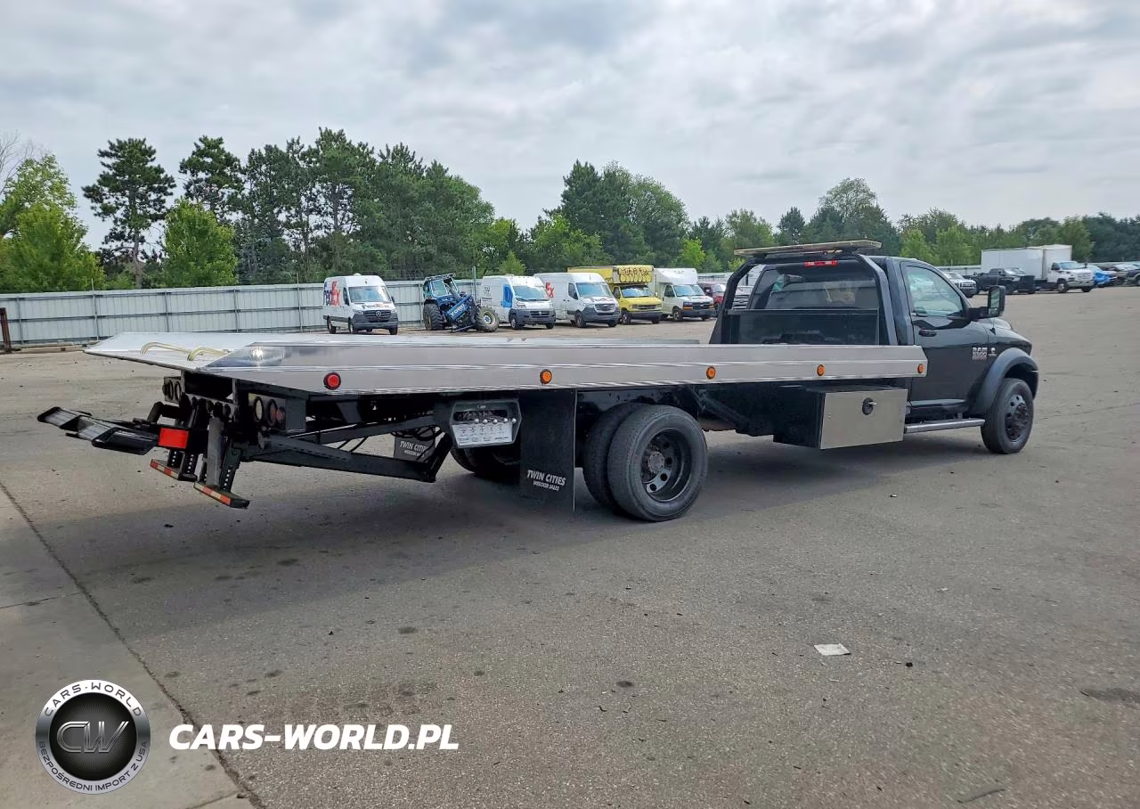 2018 Ram 5500 VIN:3C7WRMDL9JG335463 - 3