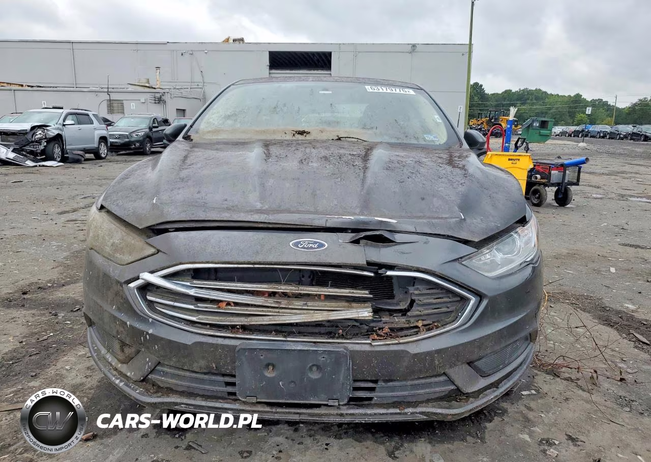 2017 Ford Fusion S Hybrid VIN:3FA6P0UU2HR309795 - 5