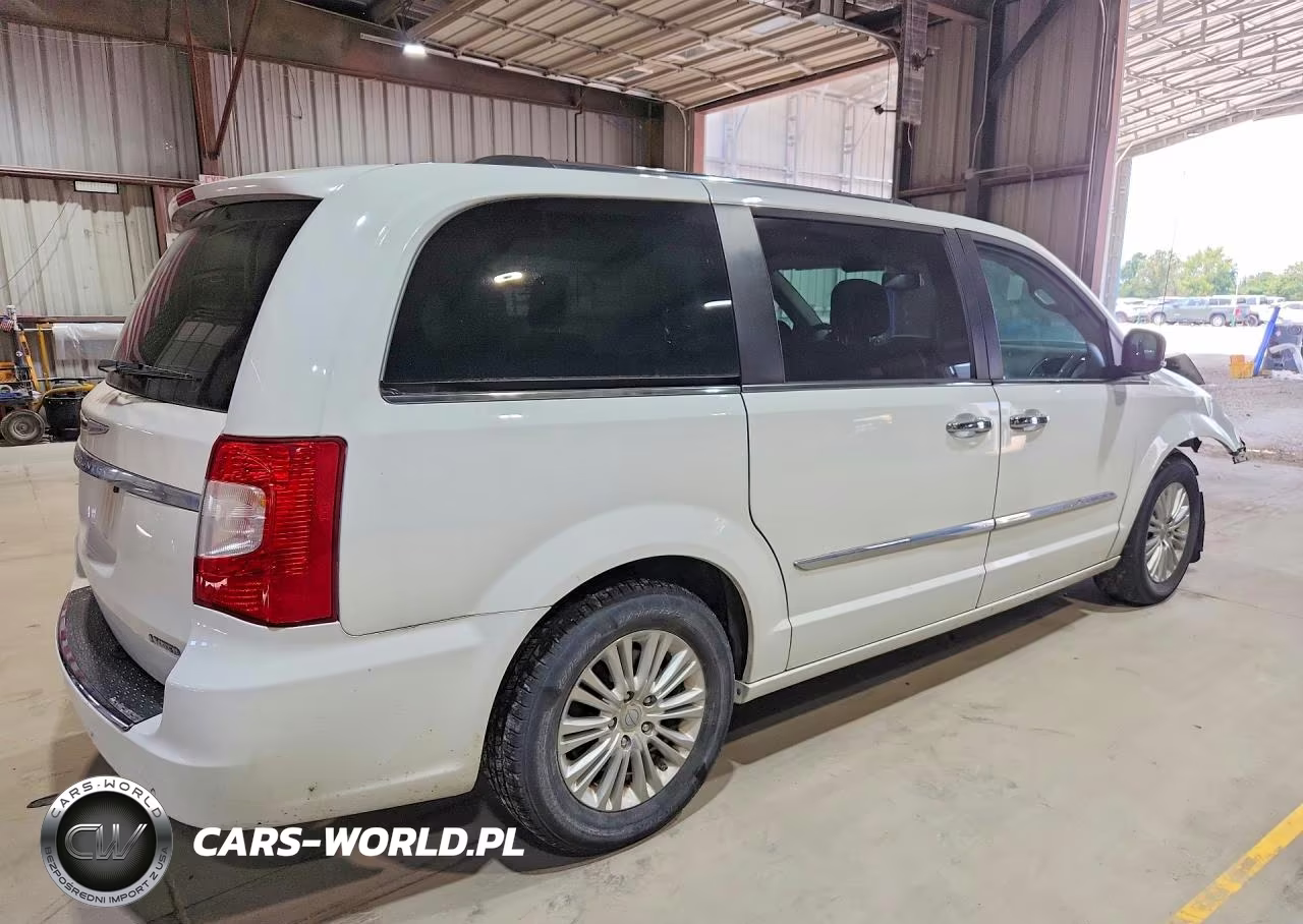 2016 Chrysler Town & Country Limited VIN:2C4RC1JGXGR306171 - 3