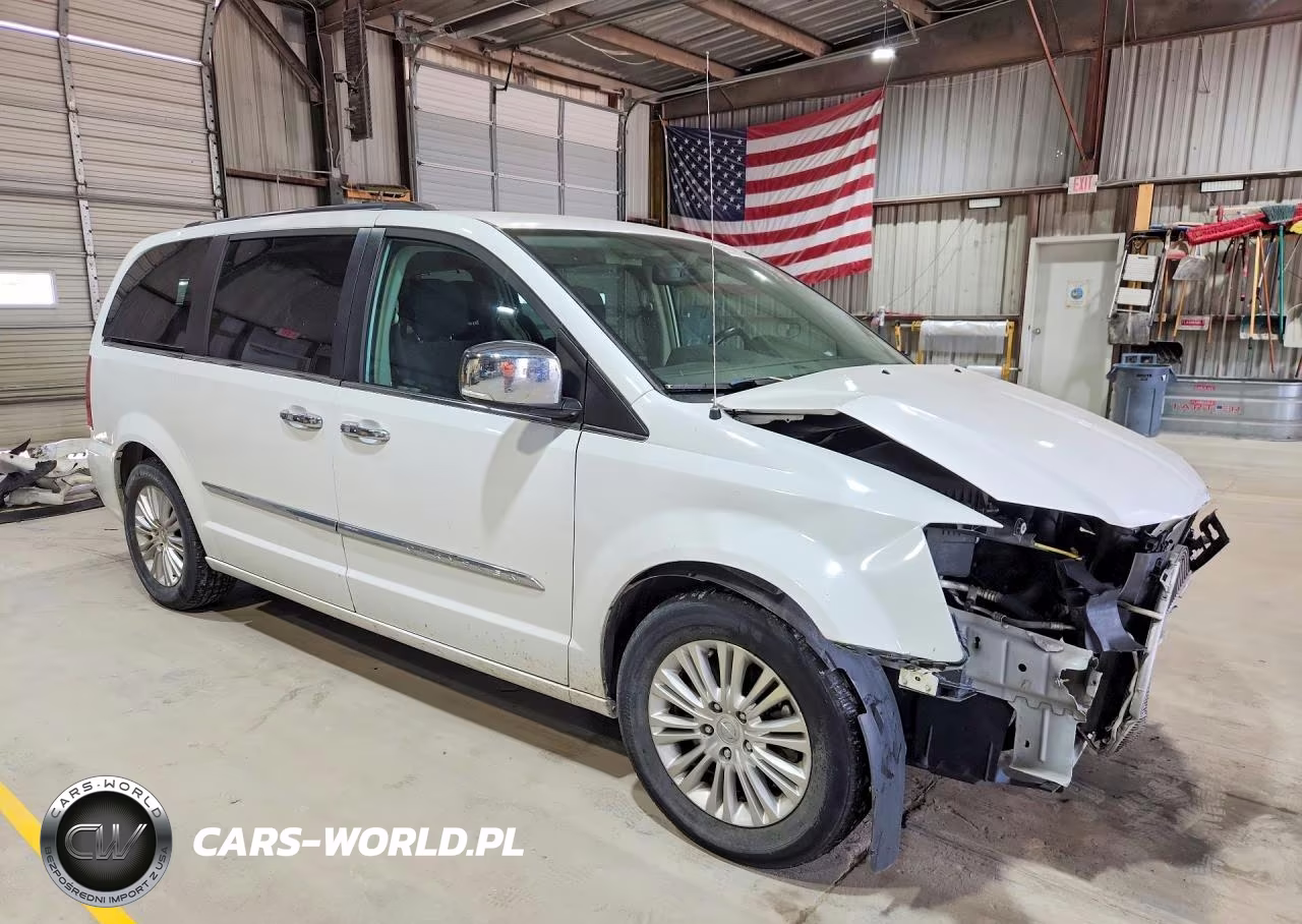 2016 Chrysler Town & Country Limited VIN:2C4RC1JGXGR306171 - 4