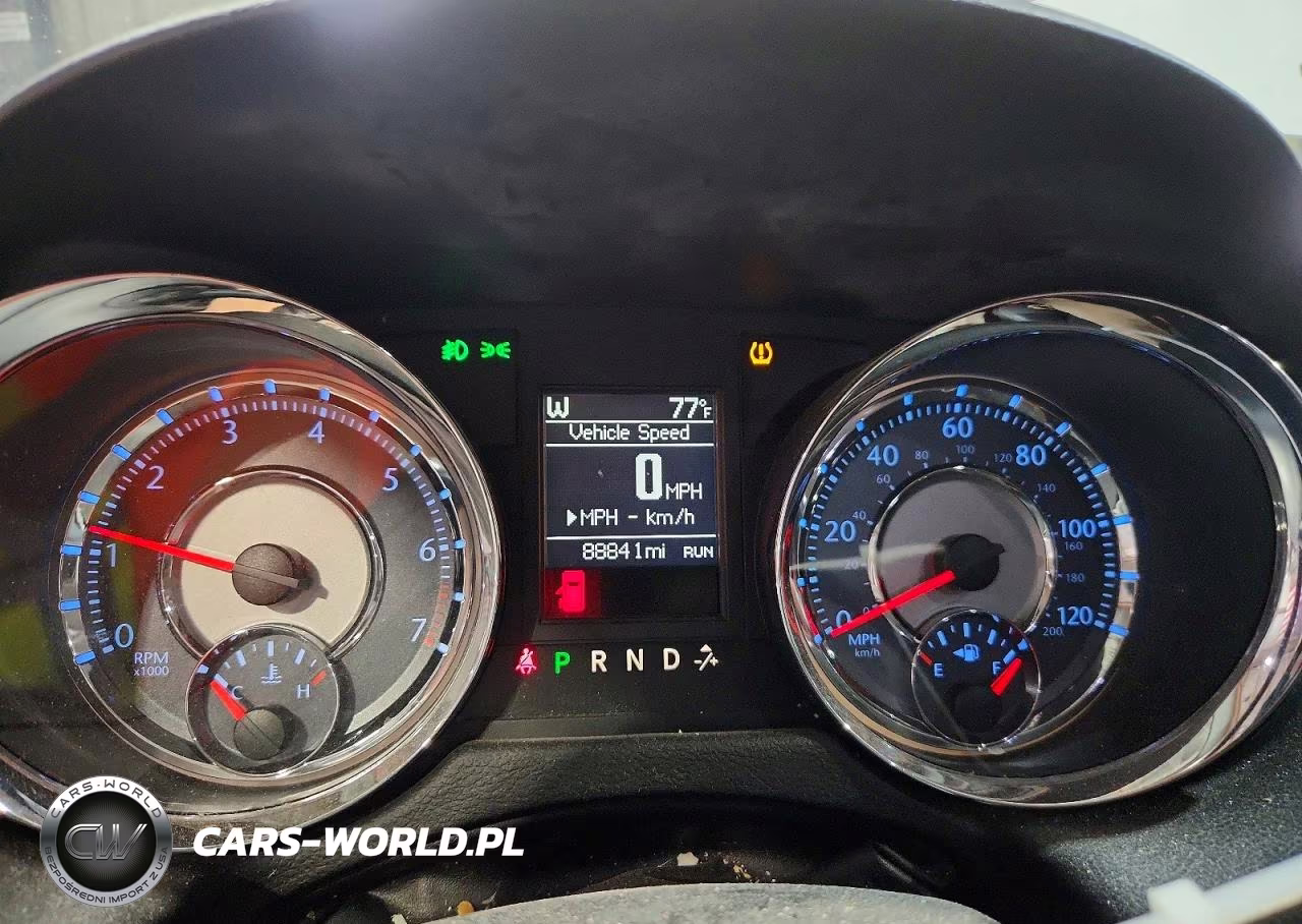 2016 Chrysler Town & Country Limited VIN:2C4RC1JGXGR306171 - 9
