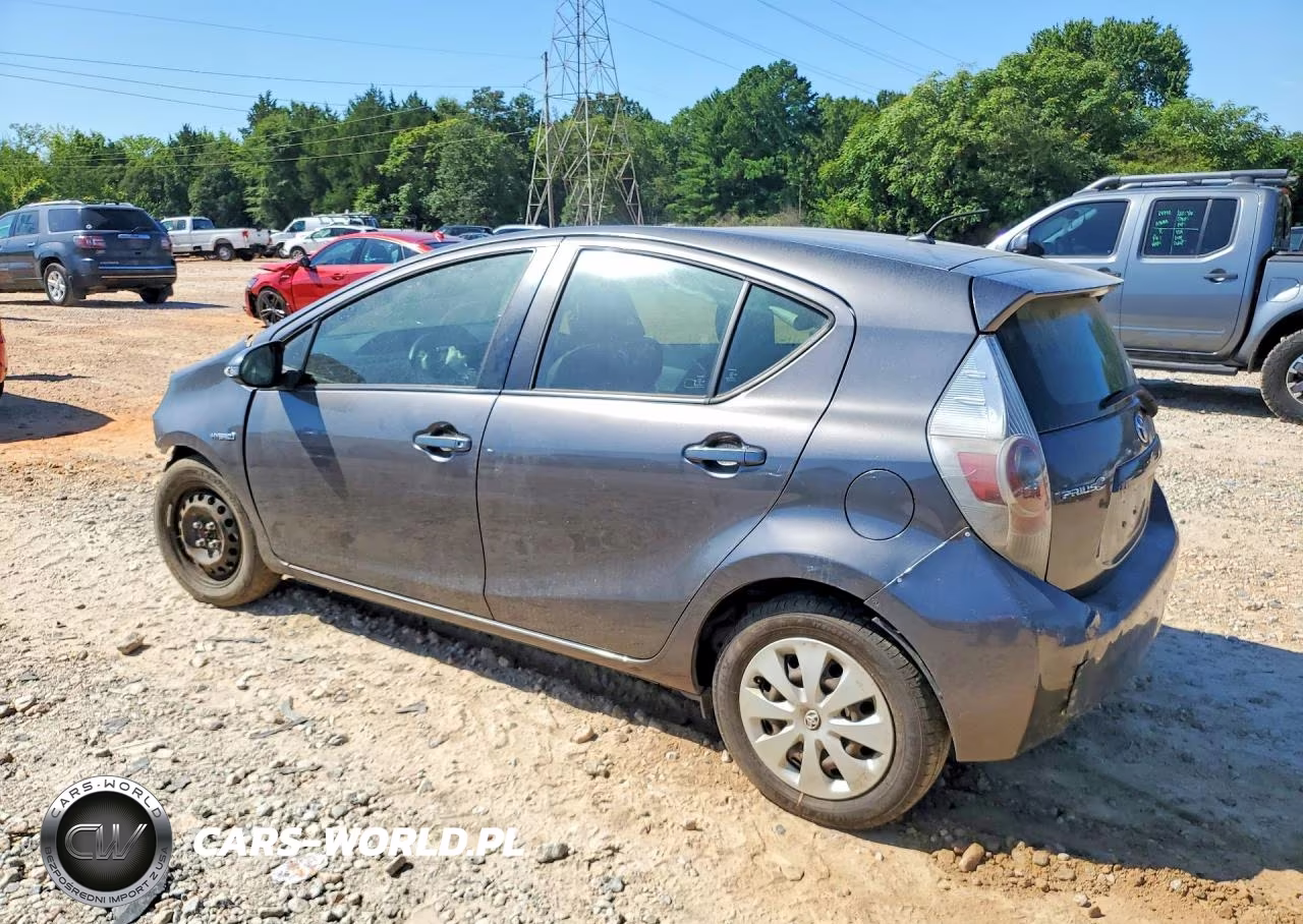 2013 Toyota Prius C One VIN:JTDKDTB38D1540010 - 2