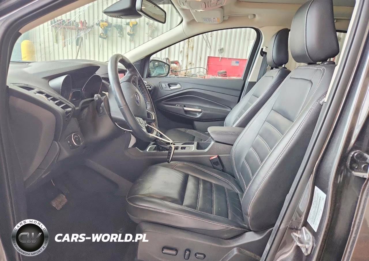 2019 Ford Escape Titanium VIN:1FMCU9J95KUA20075 - 7