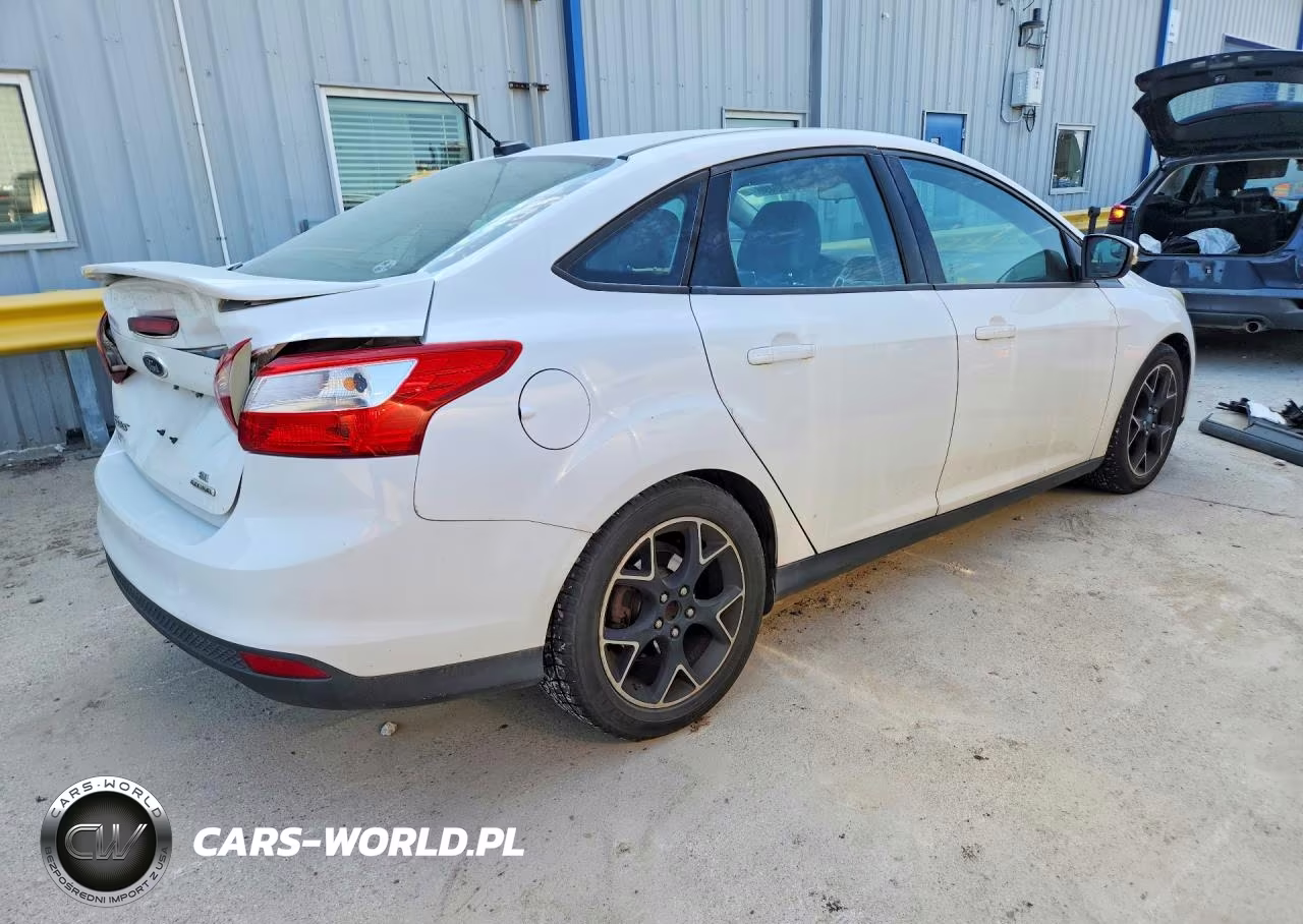 2013 Ford Focus Se VIN:1FADP3F28DL121408 - 3