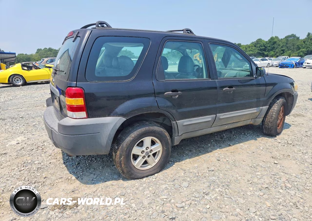 2005 Ford Escape Xls VIN:1FMYU02Z35KD75729 - 3