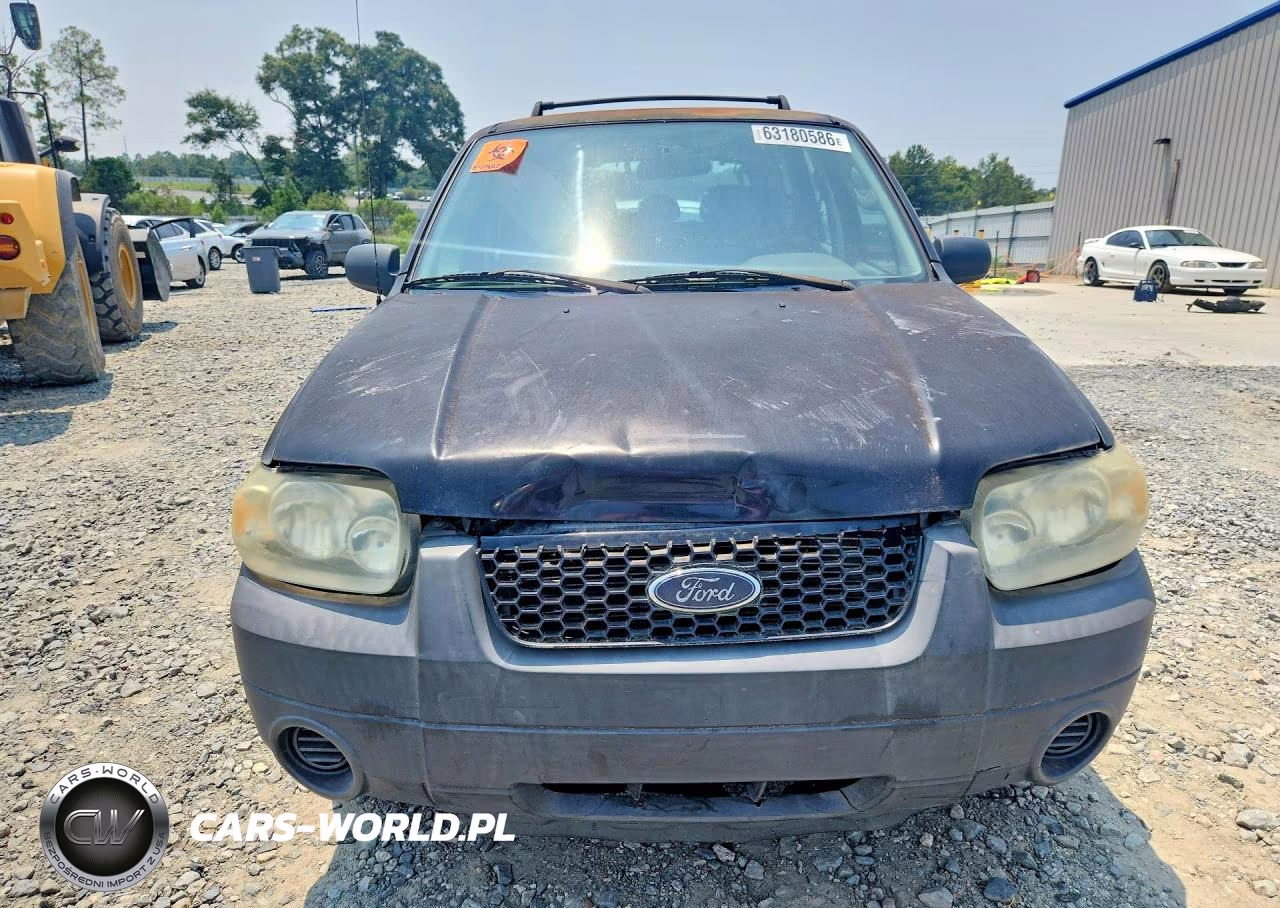 2005 Ford Escape Xls VIN:1FMYU02Z35KD75729 - 5