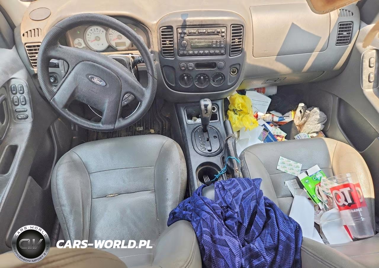 2005 Ford Escape Xls VIN:1FMYU02Z35KD75729 - 8