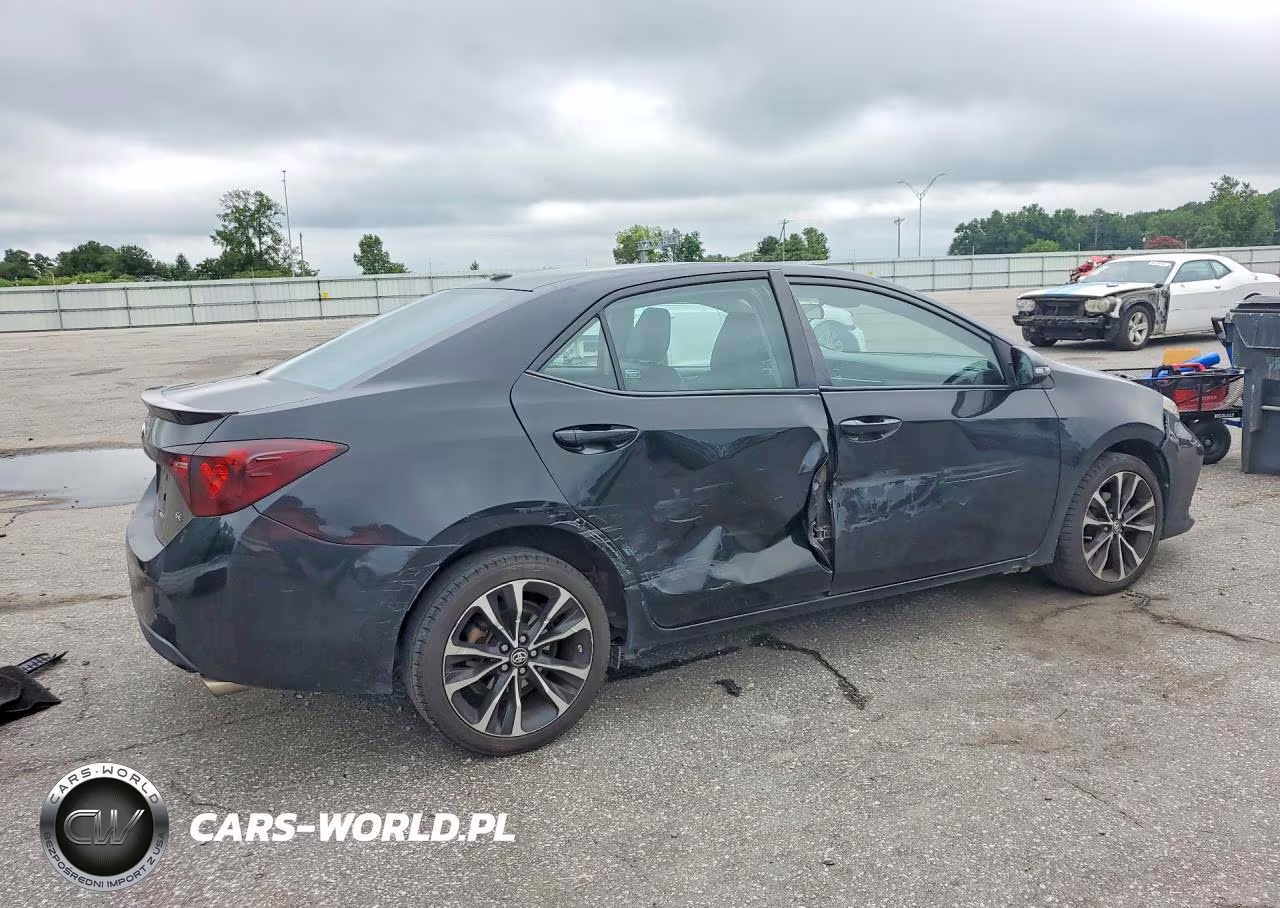 2017 Toyota Corolla Se VIN:2T1BURHE9HC808060 - 3