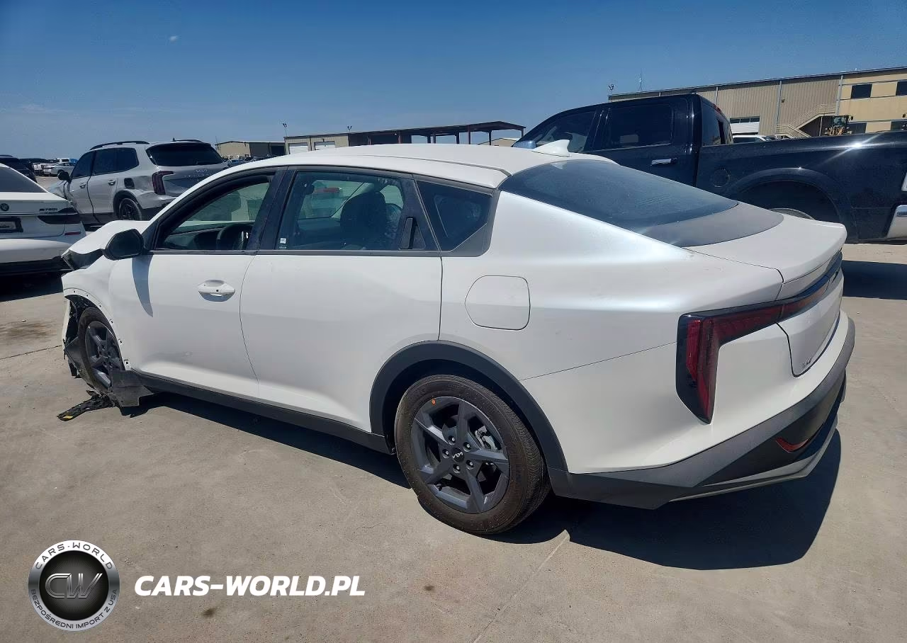 2026 Kia K4 Lxs VIN:3KPFT4DE2TE358100 - 2