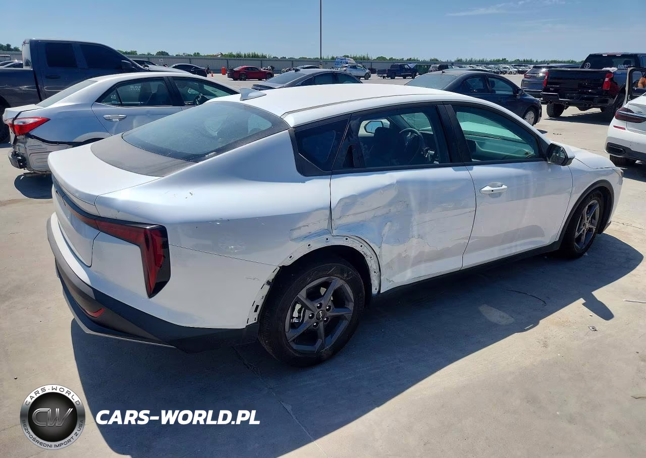 2026 Kia K4 Lxs VIN:3KPFT4DE2TE358100 - 3