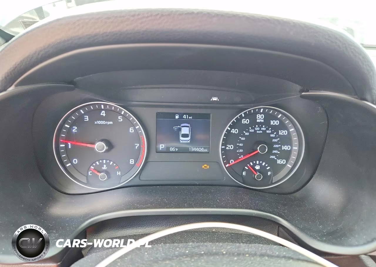 2020 Kia Forte Gt VIN:3KPF44AC8LE215703 - 9