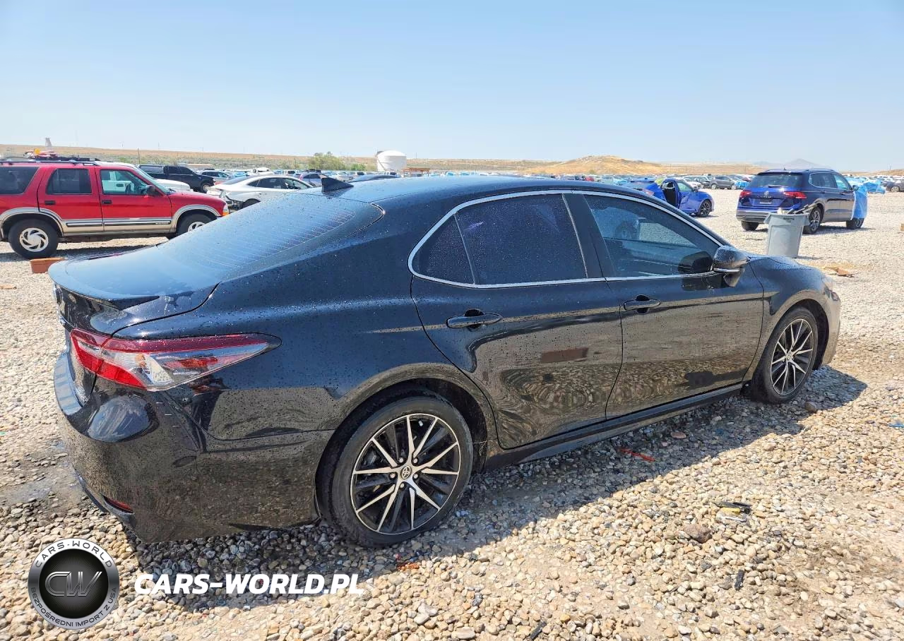 2023 Toyota Camry Hybrid Se VIN:4T1S31AKXPU613943 - 3