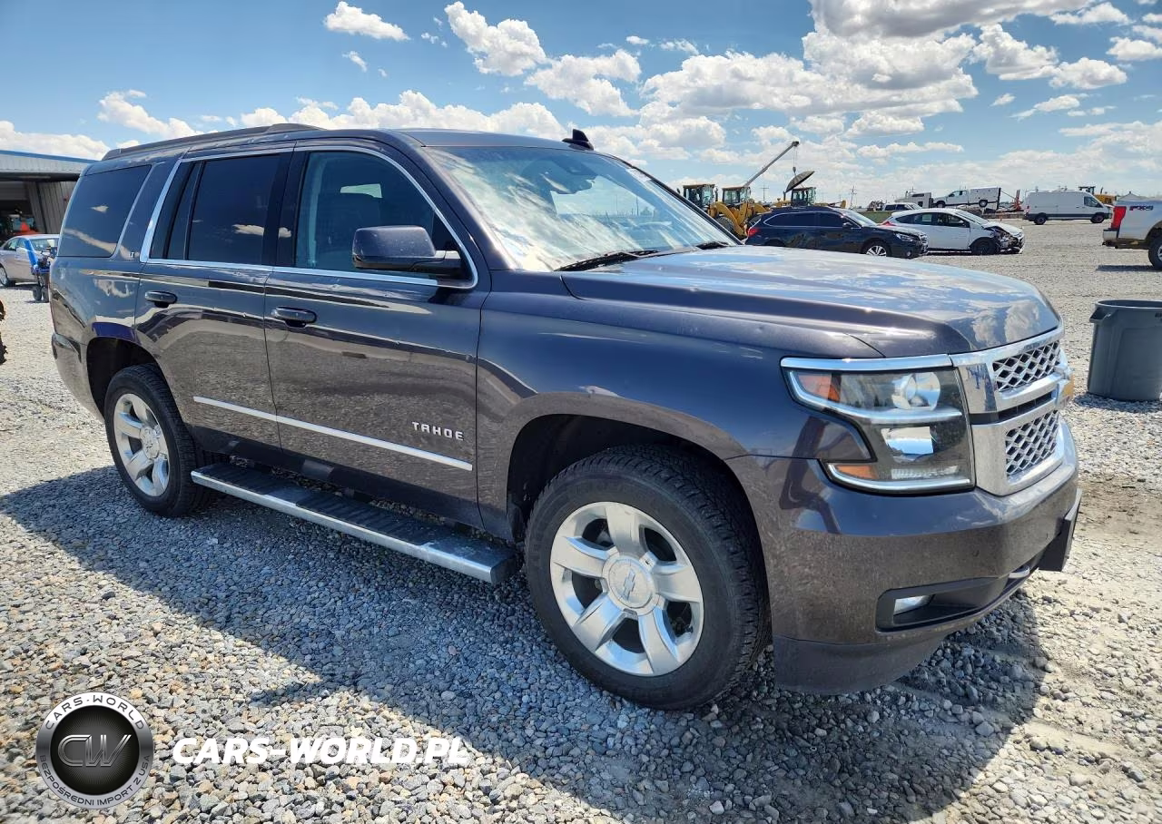 2018 Chevrolet Tahoe K1500 Lt VIN:1GNSKBKC4JR214810 - 4
