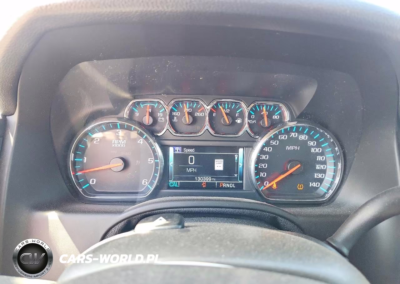 2018 Chevrolet Tahoe K1500 Lt VIN:1GNSKBKC4JR214810 - 9